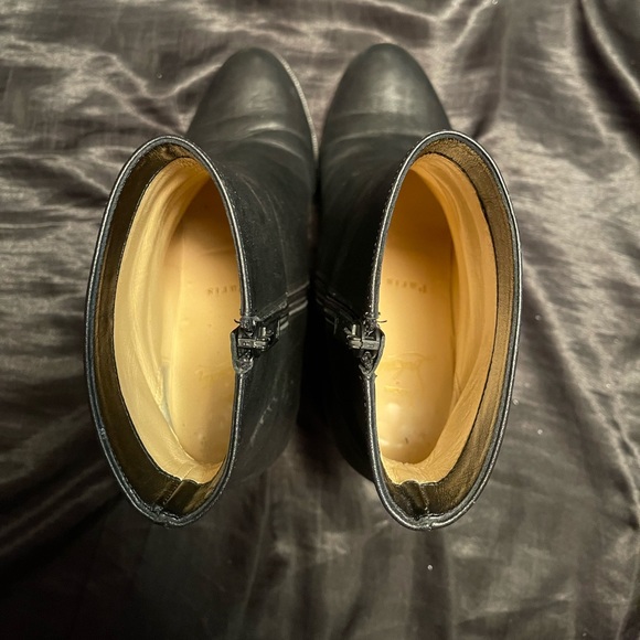 Louboutin red bottom boots - Picture 4 of 16